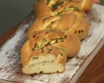 Хляб със зелена плънка  10