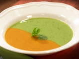 Зелено-оранжева крем супа