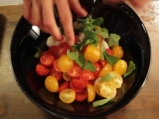 „Капрезе“ с чери домати и маслини 2