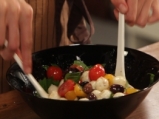 „Капрезе“ с чери домати и маслини 3