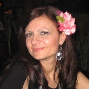 Елица Великова