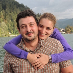 Ани , Денис  Малкия Яската и Кучето Фори 